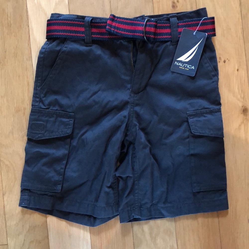 Boys Nautica cargo shorts. Size 6